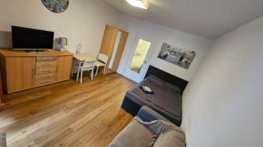 Privates Apartment mit super Anbindung und Parkplatz